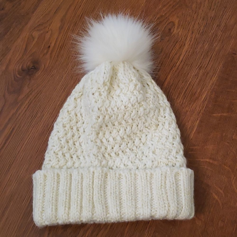 Pom-Pom Beanie Ivory & Gold